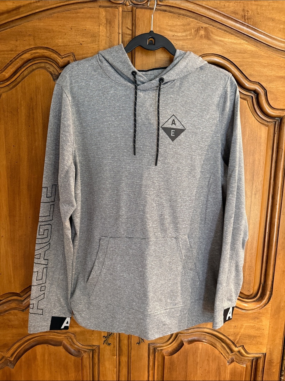 American Eagle Outfitters Gray Hooded Pullover Sweatshirt